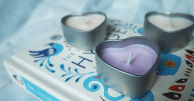 How to Make Candles With Essential Oils